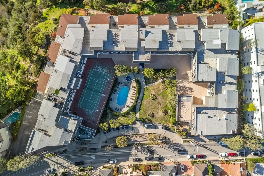 2385 Roscomare F16, Bel Air, California 90077 home-pic-38